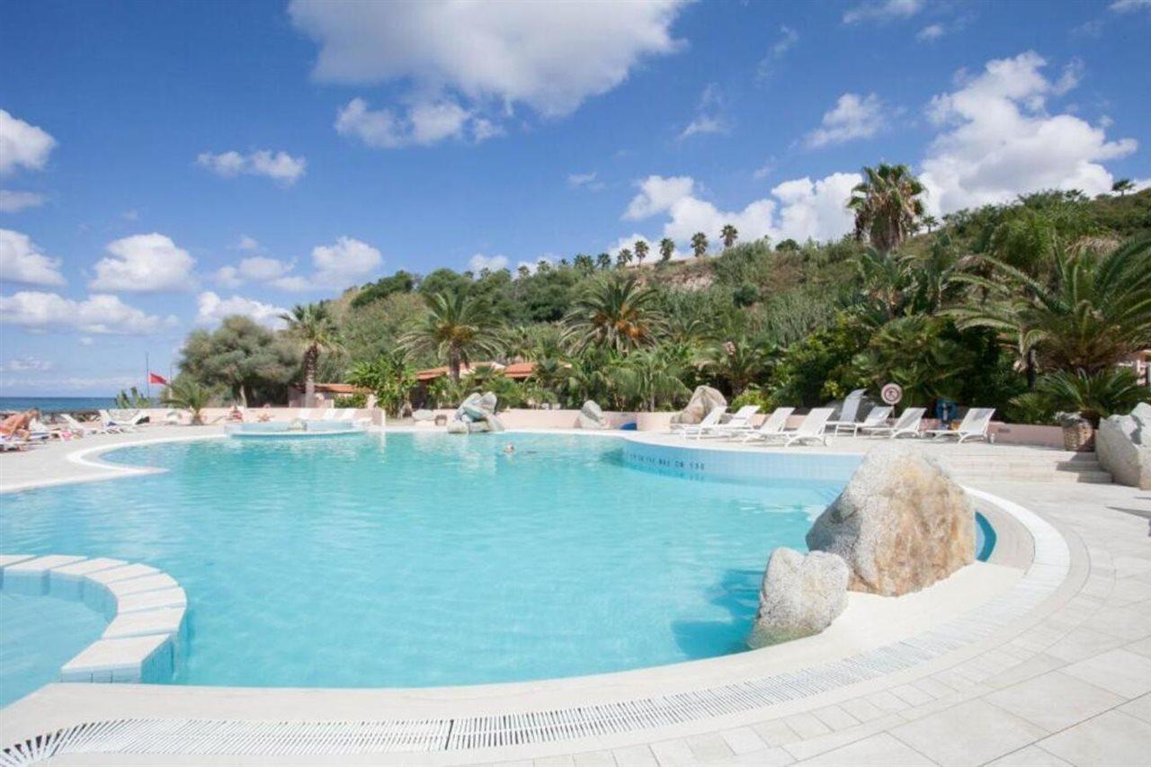 Hotel Villaggio Cala Di Volpe Capo Vaticano Dış mekan fotoğraf