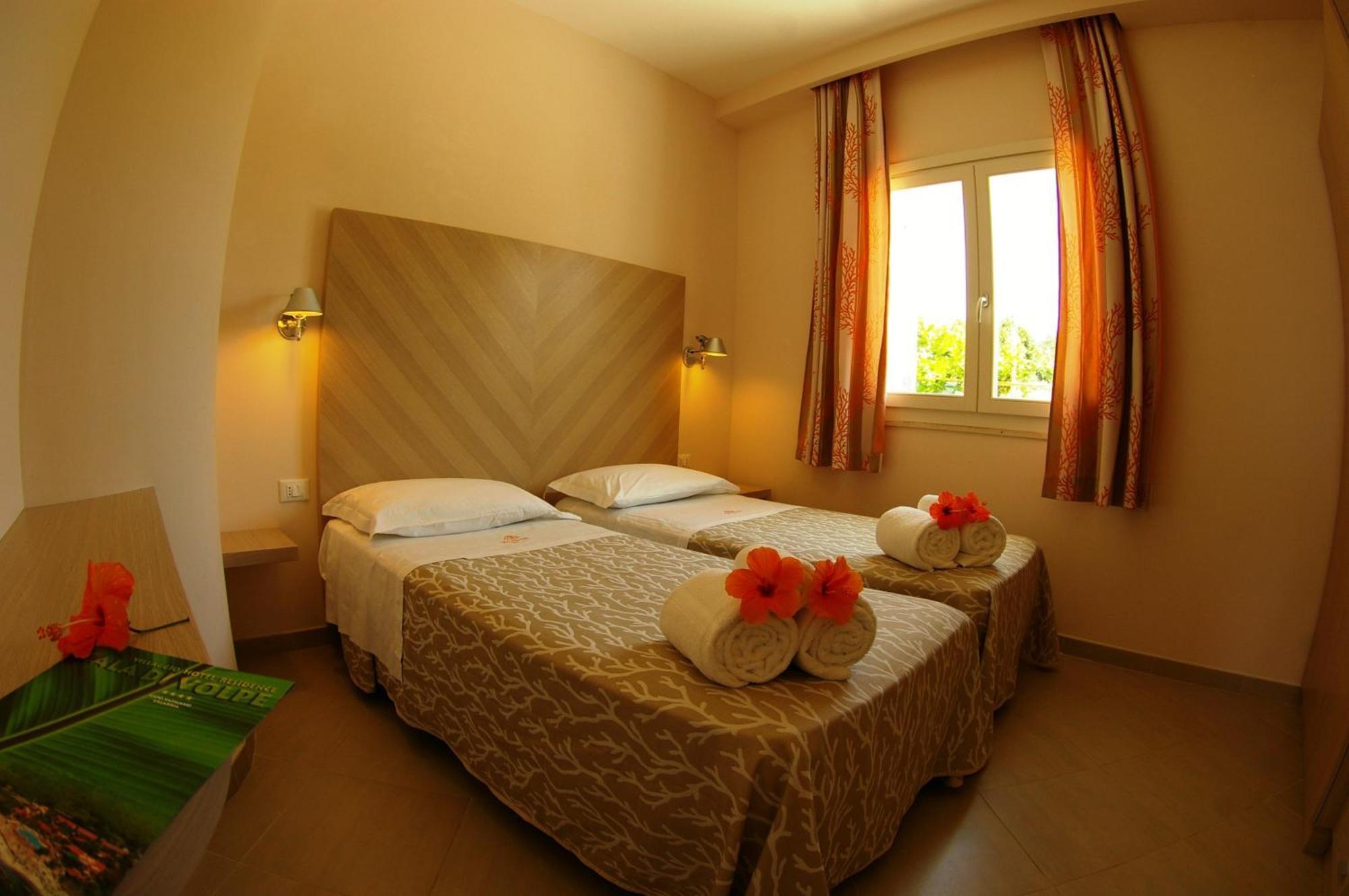 Hotel Villaggio Cala Di Volpe Capo Vaticano Dış mekan fotoğraf