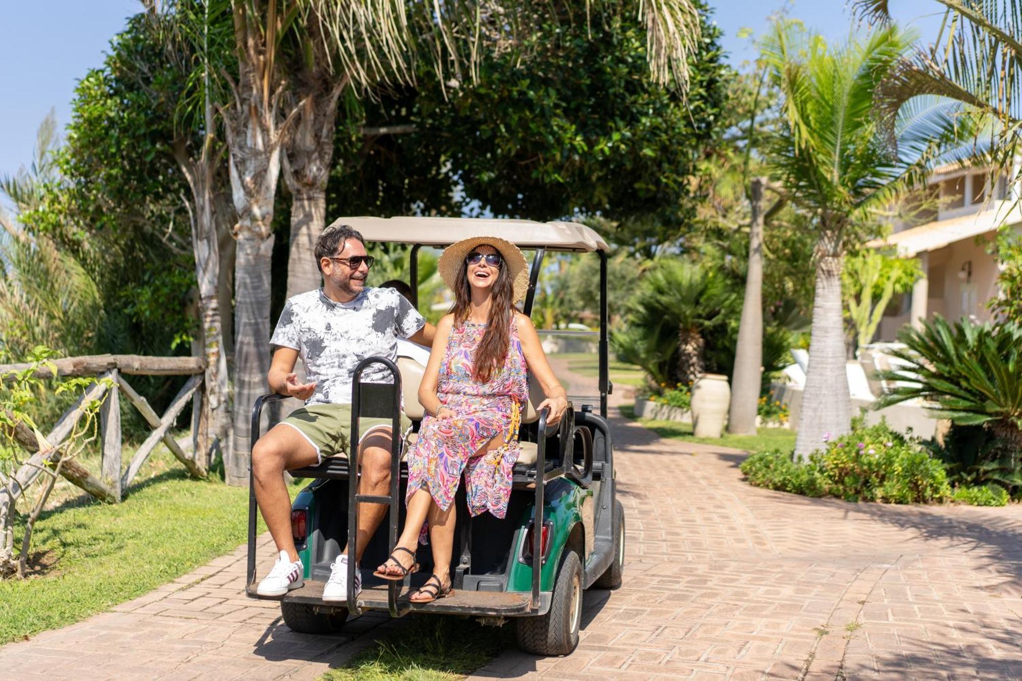 Hotel Villaggio Cala Di Volpe Capo Vaticano Dış mekan fotoğraf